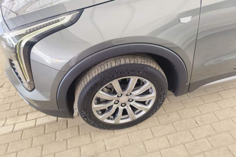 Used Cadillac XT4 2018 28T Two-Wheel-Drive Luxury Model Left Front Wheel Hub