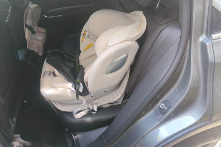 Used Cadillac XT4 2018 28T Two-Wheel Drive Leading Version Left Rear Seat