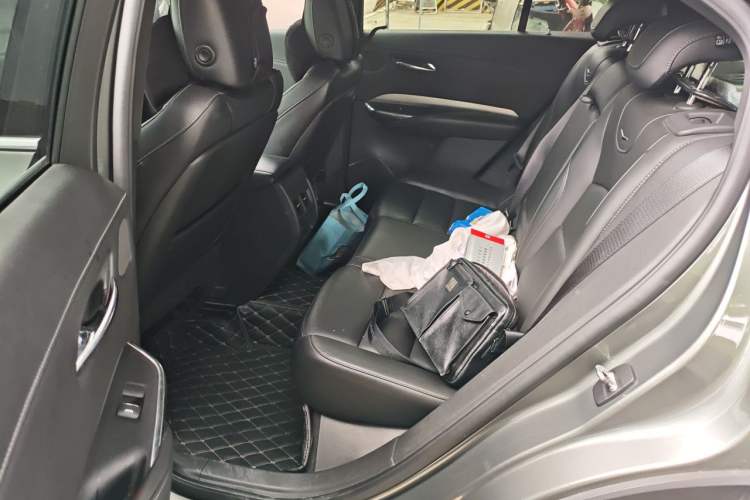 Used Cadillac XT4 2018 28T Two-Wheel Drive Leading Version Left Rear Seat