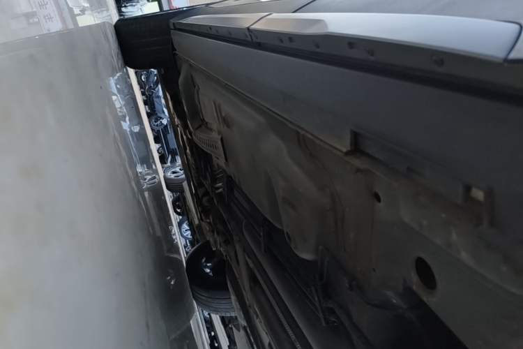 Used Cadillac XT4 2018 28T Four-Wheel Drive Leading Model Left Side Sill