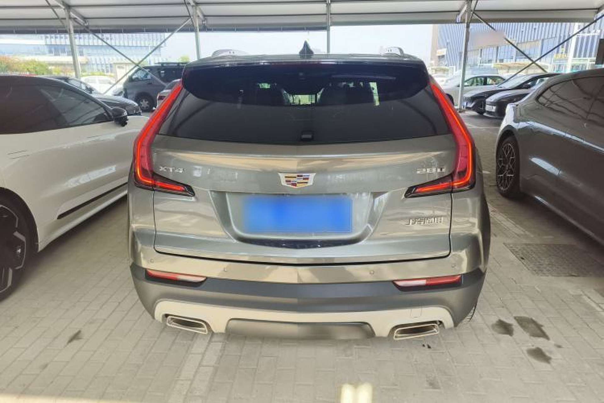 Used Cadillac XT4 2018 28T Two-Wheel-Drive Luxury Model Rear