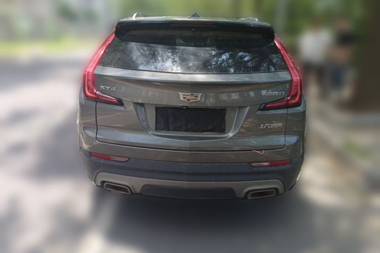 Used Cadillac XT4 2018 28T Two-Wheel-Drive Luxury Model Rear