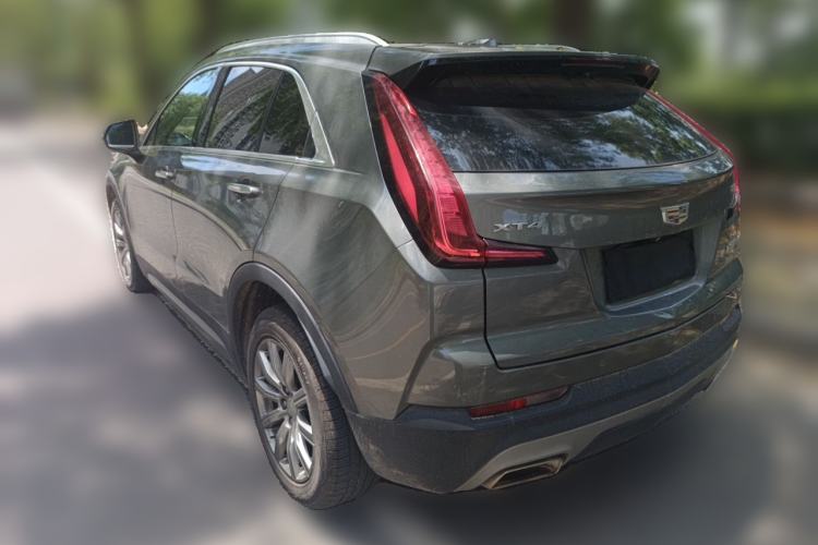 Used Cadillac XT4 2018 28T Two-Wheel-Drive Luxury Model Rear Left 45 Deg