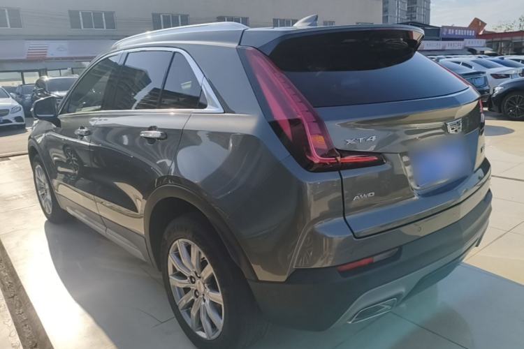 Used Cadillac XT4 2018 28T Four-Wheel Drive Leading Model Rear Left 45 Deg
