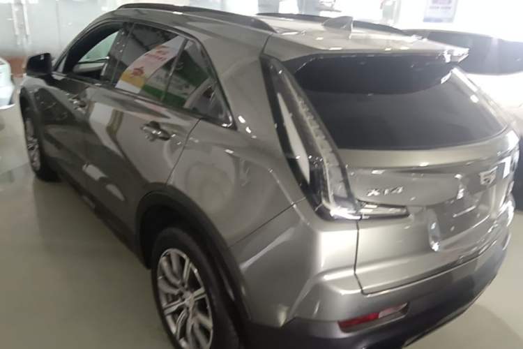Used Cadillac XT4 2018 28T Two-Wheel Drive Luxury Sport Model Rear Left 45 Deg