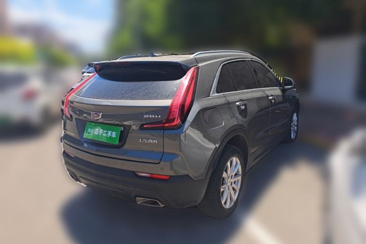 Used Cadillac XT4 2018 28T Two-Wheel Drive Tech Version Rear Right 45 Deg