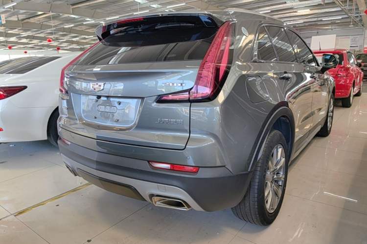 Used Cadillac XT4 2018 28T Two-Wheel Drive Leading Version Rear Right 45 Deg