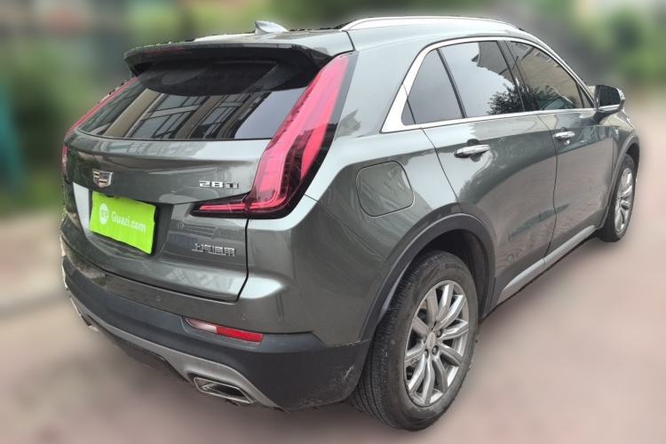 Used Cadillac XT4 2018 28T Two-Wheel-Drive Luxury Model Rear Right 45 Deg