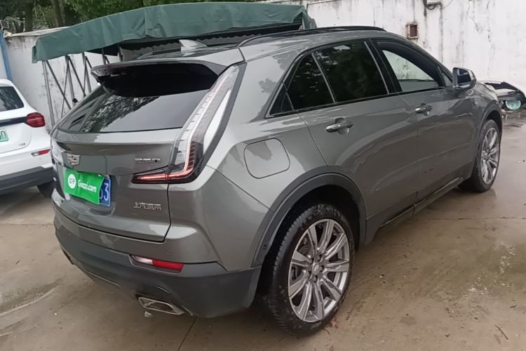 Used Cadillac XT4 2018 28T 4x4 Platinum Sport Edition Rear Right 45 Deg