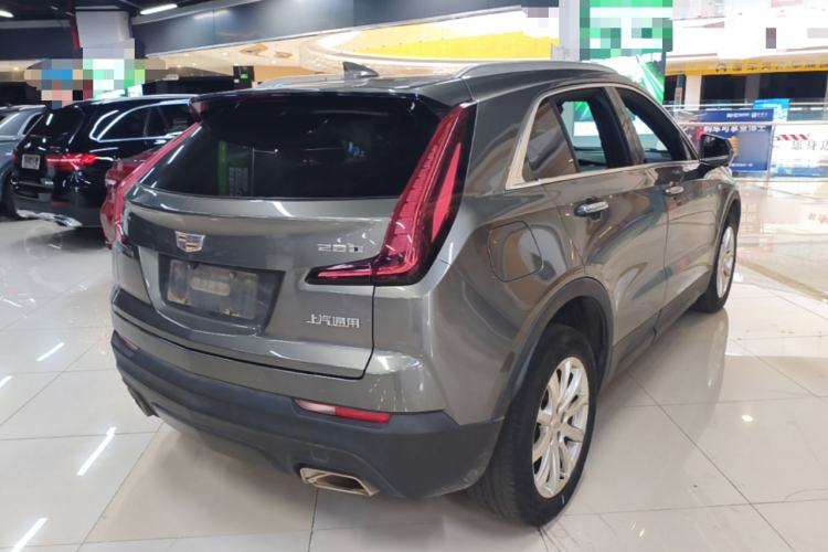Used Cadillac XT4 2018 28T Two-Wheel Drive Tech Version Rear Right 45 Deg
