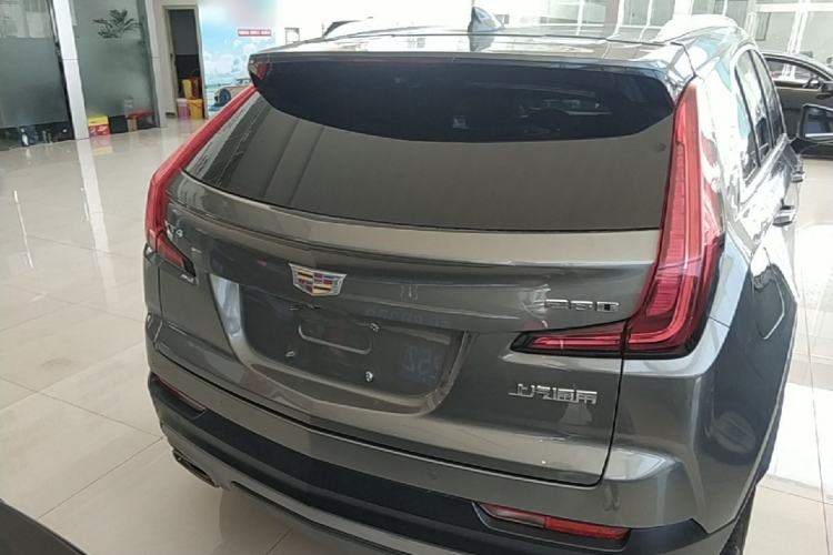 Used Cadillac XT4 2018 28T Two-Wheel Drive Leading Version Rear
