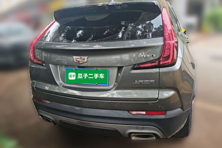 Used Cadillac XT4 2018 28T Two-Wheel-Drive Luxury Model Rear
