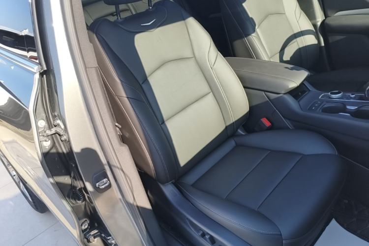 Used Cadillac XT4 2018 28T Four-Wheel Drive Leading Model Right Front Seat
