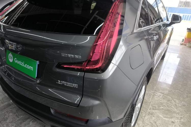 Used Cadillac XT4 2018 28T Two-Wheel Drive Tech Version Right Rear Taillight