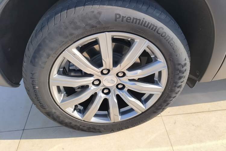 Used Cadillac XT4 2018 28T Four-Wheel Drive Leading Model Right Rear Wheel Hub