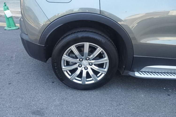 Used Cadillac XT4 2018 28T Two-Wheel Drive Leading Version Right Rear Wheel Hub