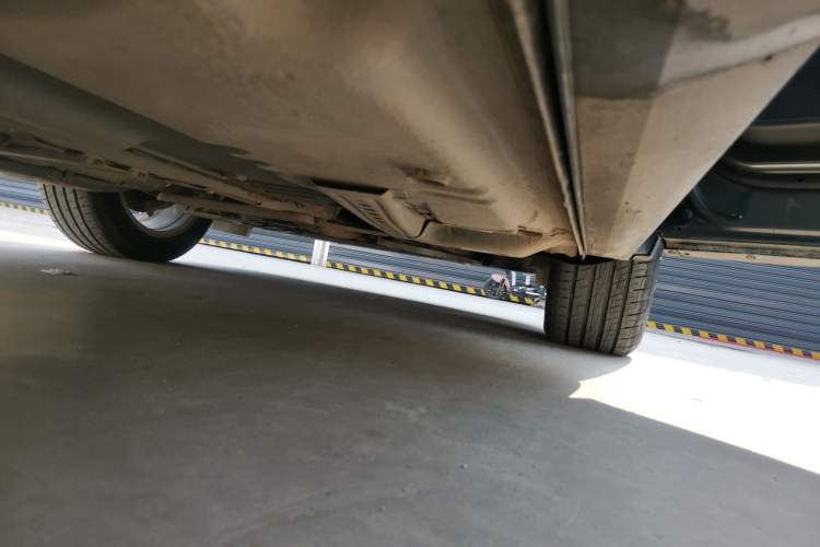 Used Cadillac XT4 2018 28T Two-Wheel Drive Tech Version Right Side Sill