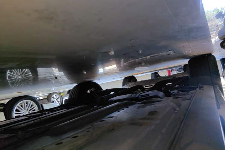 Used Cadillac XT4 2018 28T Two-Wheel Drive Leading Version Right Side Sill