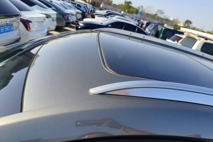 Used Cadillac XT4 2018 28T Four-Wheel Drive Leading Model Roof
