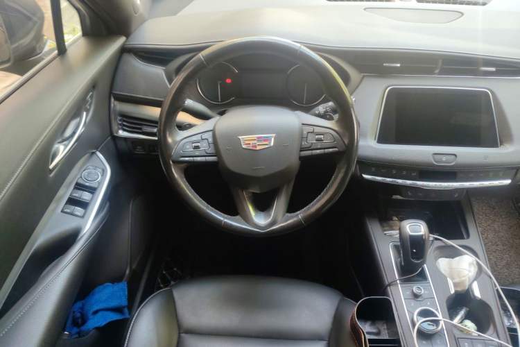Used Cadillac XT4 2018 28T Two-Wheel Drive Leading Version Steering Wheel
