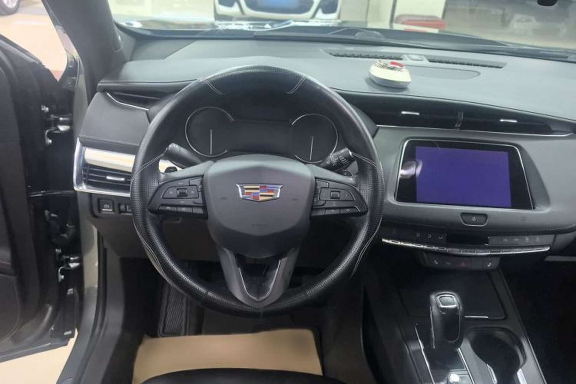Used Cadillac XT4 2018 28T Two-Wheel Drive Leading Version Steering Wheel