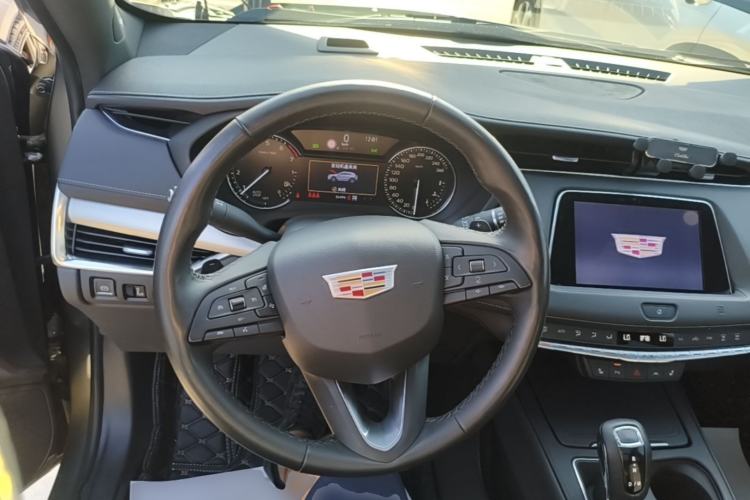 Used Cadillac XT4 2018 28T Four-Wheel Drive Leading Model Steering Wheel