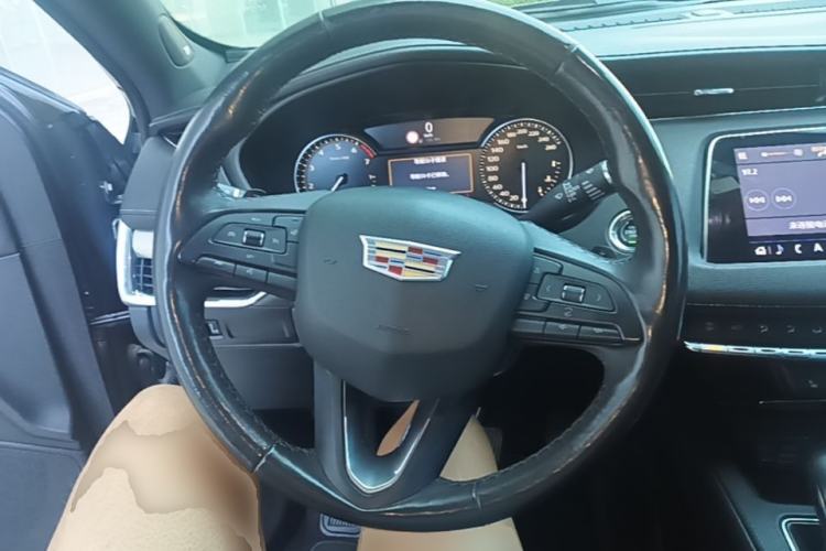 Used Cadillac XT4 2018 28T Two-Wheel Drive Leading Version Steering Wheel