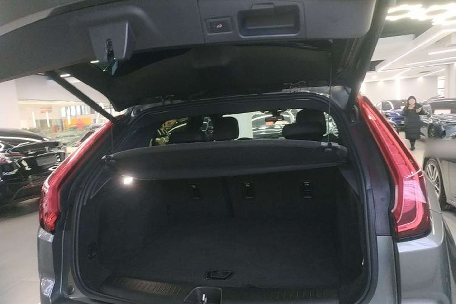Used Cadillac XT4 2018 28T Two-Wheel Drive Tech Version Trunk