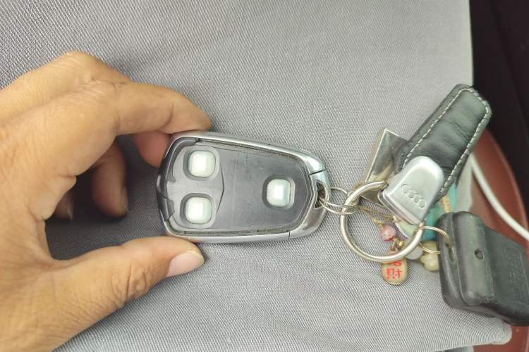 Used Cadillac XT4 2018 28T Two-Wheel Drive Tech Version Vehicle Key