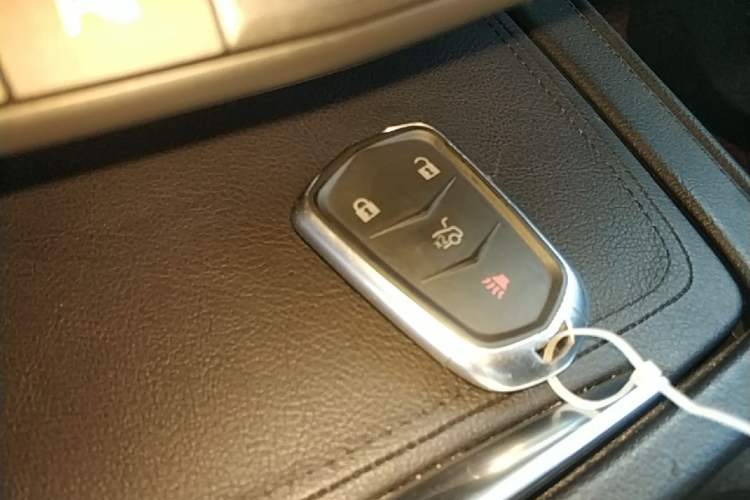 Used Cadillac XT4 2018 28T Two-Wheel Drive Leading Version Vehicle Key