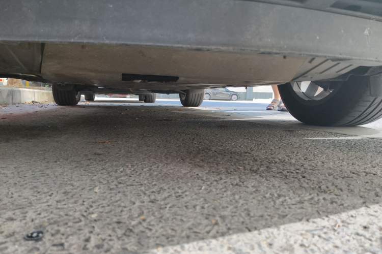 Used Cadillac XT4 2018 28T Two-Wheel Drive Leading Version Chassis Front