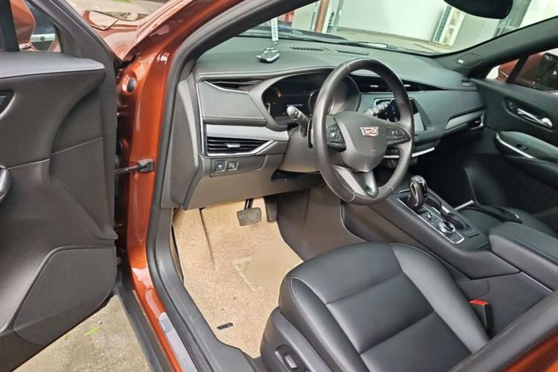 Used Cadillac XT4 2018 28T Two-Wheel Drive Leading Version Driver Seat