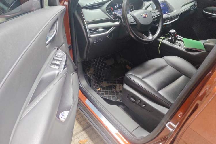 Used Cadillac XT4 2018 28T Two-Wheel Drive Leading Version Driver Seat