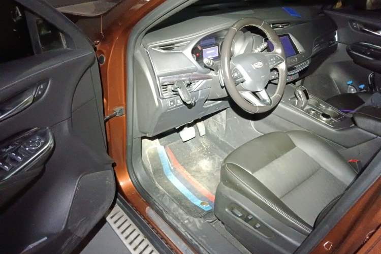 Used Cadillac XT4 2018 28T Two-Wheel Drive Tech Version Driver Seat