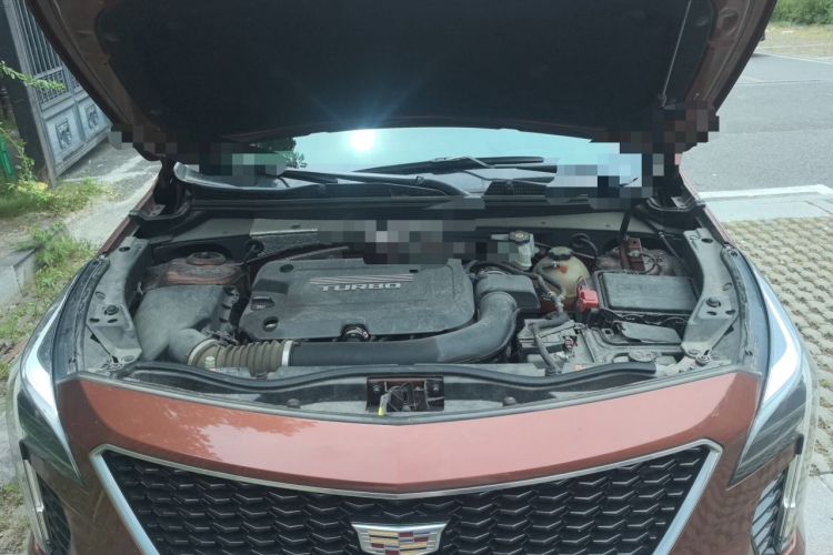Used Cadillac XT4 2018 28T 4x4 Platinum Sport Edition Engine Bay