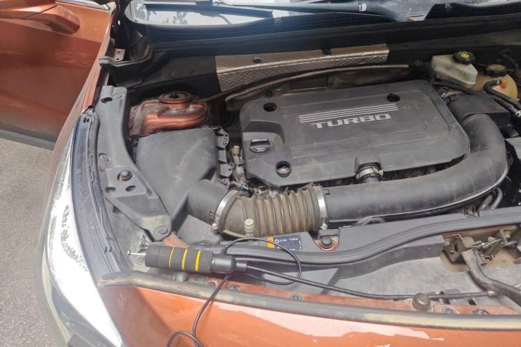 Used Cadillac XT4 2018 28T Two-Wheel Drive Leading Version Engine Bay Right
