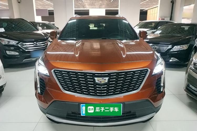 Used Cadillac XT4 2018 28T Two-Wheel-Drive Luxury Model Front