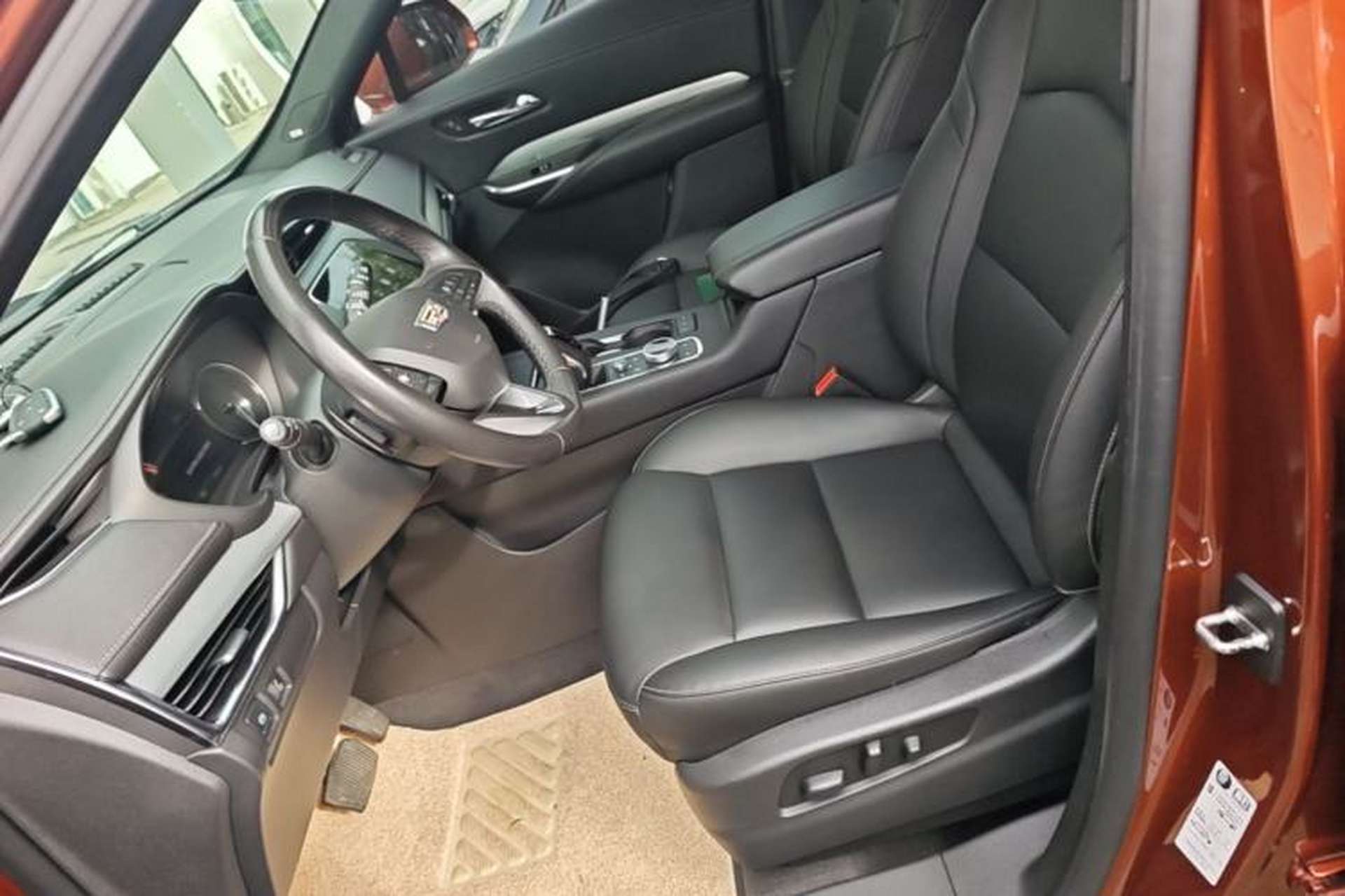 Used Cadillac XT4 2018 28T Two-Wheel Drive Leading Version Left Front Seat
