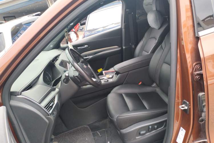 Used Cadillac XT4 2018 28T Two-Wheel Drive Leading Version Left Front Seat