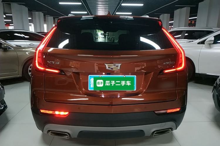 Used Cadillac XT4 2018 28T Two-Wheel-Drive Luxury Model Rear