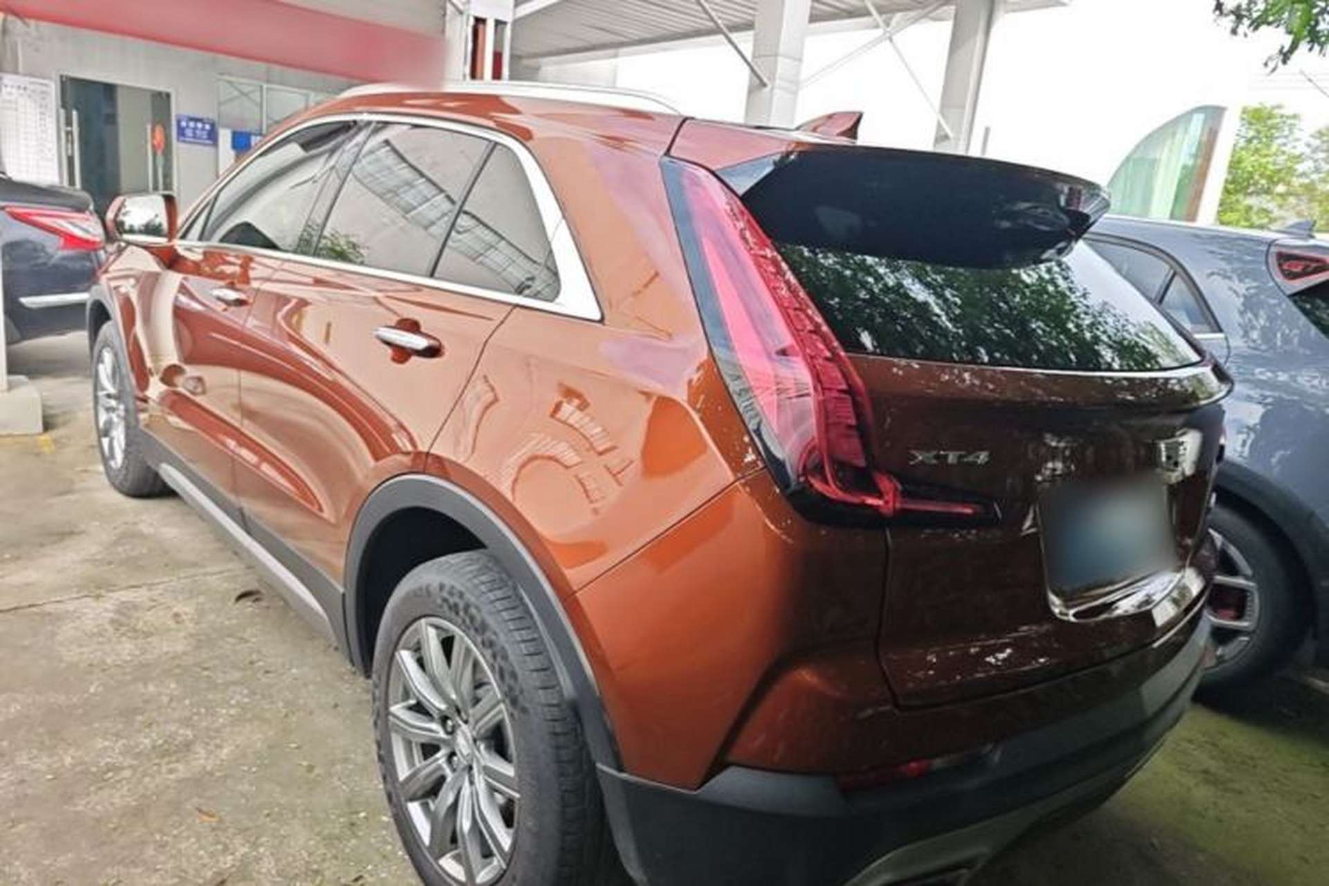 Used Cadillac XT4 2018 28T Two-Wheel Drive Leading Version Rear Left 45 Deg