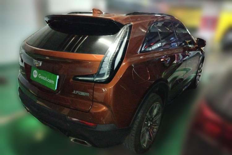 Used Cadillac XT4 2018 28T 4x4 Platinum Sport Edition Rear Right 45 Deg