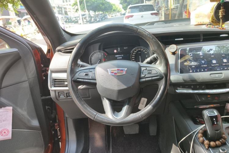 Used Cadillac XT4 2018 28T Two-Wheel Drive Leading Version Steering Wheel