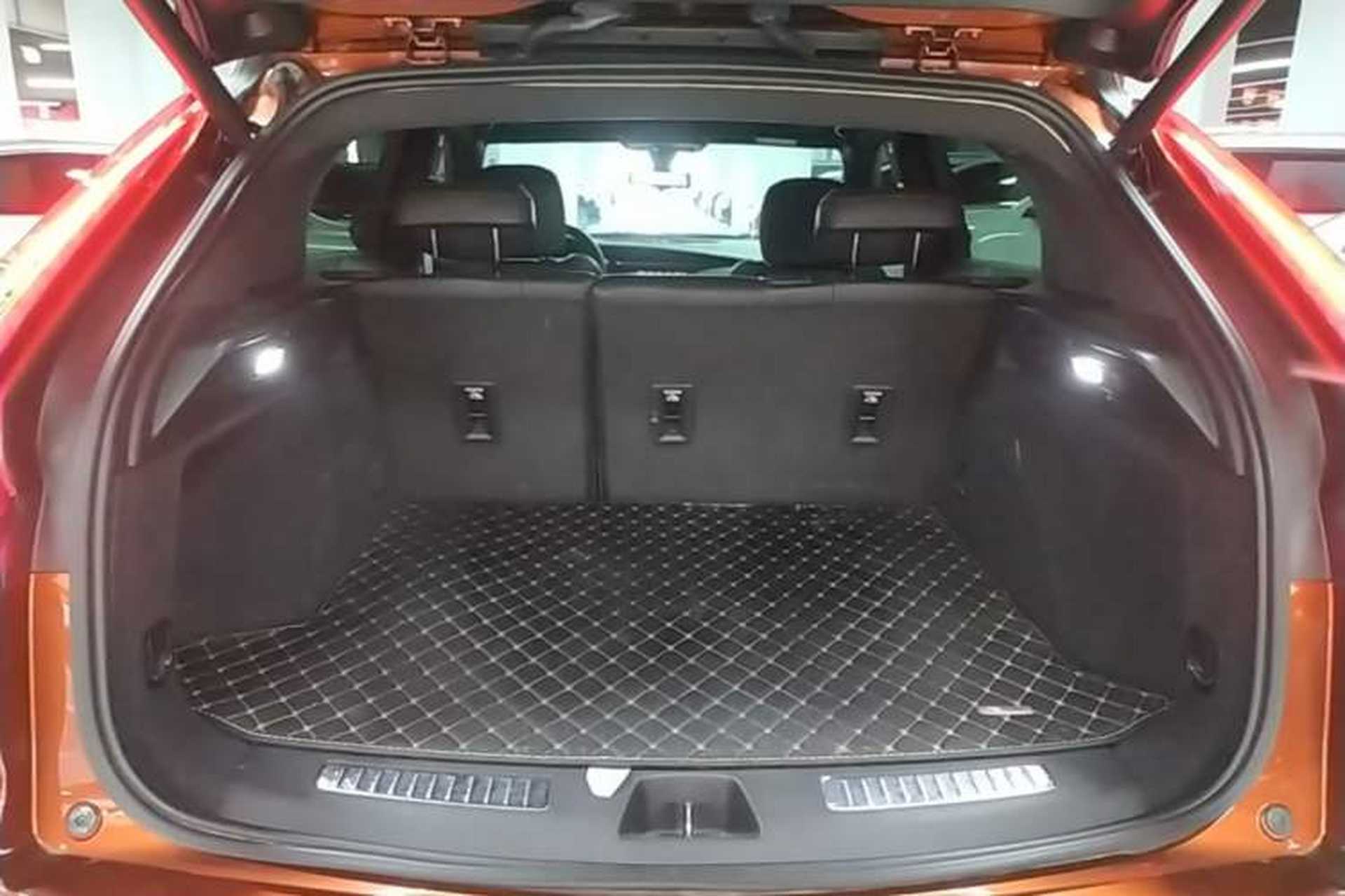 Used Cadillac XT4 2018 28T Two-Wheel-Drive Luxury Model Trunk