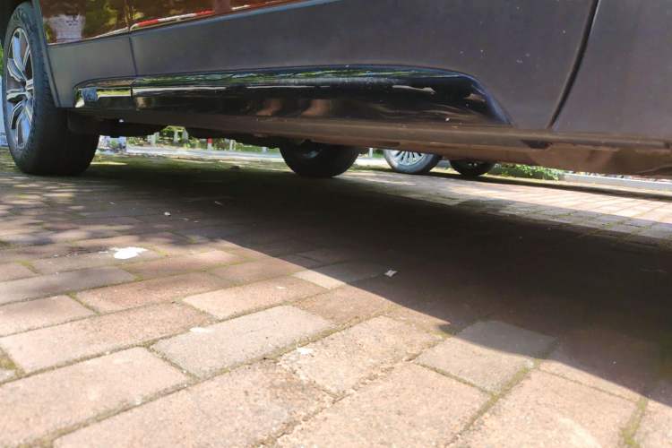 Used Cadillac XT4 2018 28T Two-Wheel Drive Luxury Sport Model Chassis Front Right