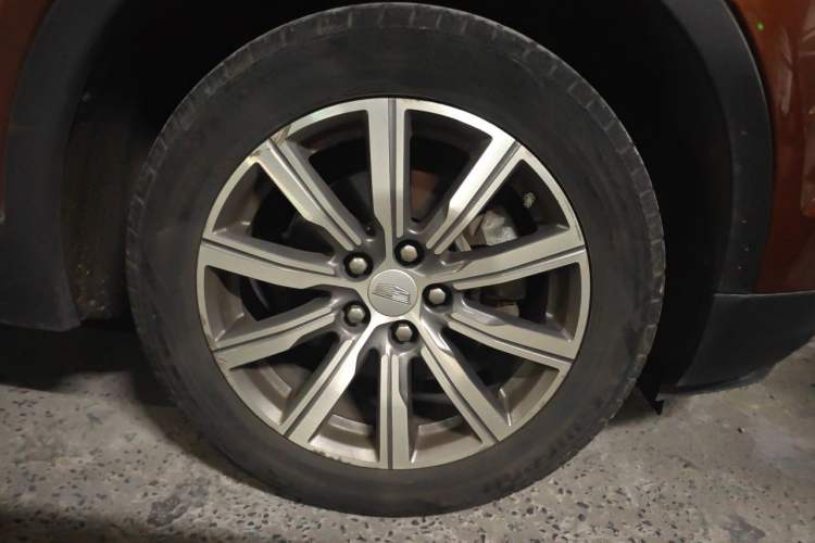 Used Cadillac XT4 2018 28T Two-Wheel Drive Luxury Sport Model Exterior 1