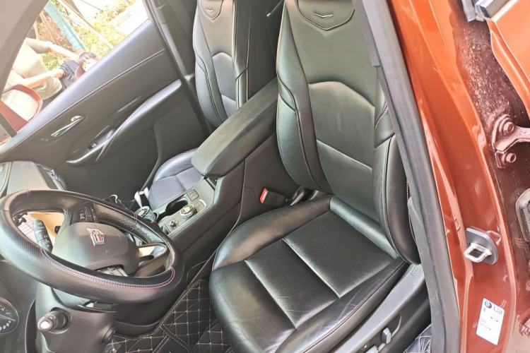 Used Cadillac XT4 2018 28T 4x4 Platinum Sport Edition Left Front Seat