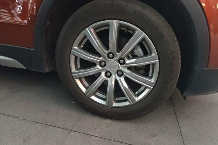 Used Cadillac XT4 2018 28T Two-Wheel Drive Leading Version Right Front Wheel Hub
