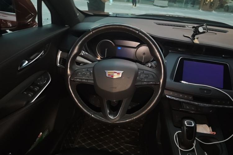 Used Cadillac XT4 2018 28T Two-Wheel Drive Leading Version Steering Wheel
