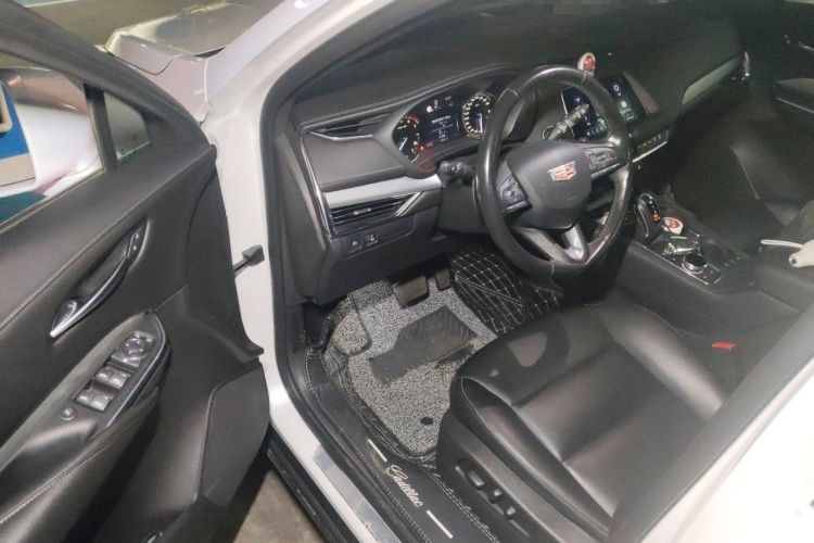 Used Cadillac XT4 2018 28T Two-Wheel Drive Leading Version Driver Seat